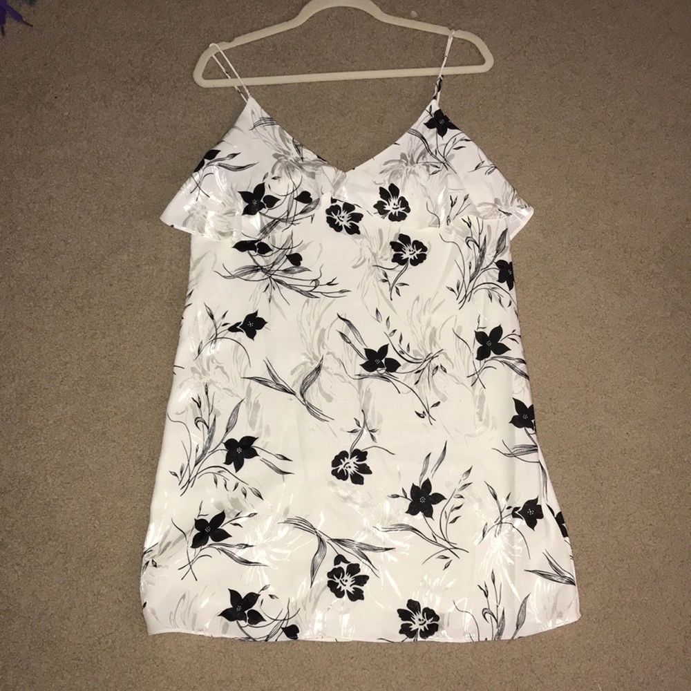 NWT Alice and Olivia white shimmer dress!